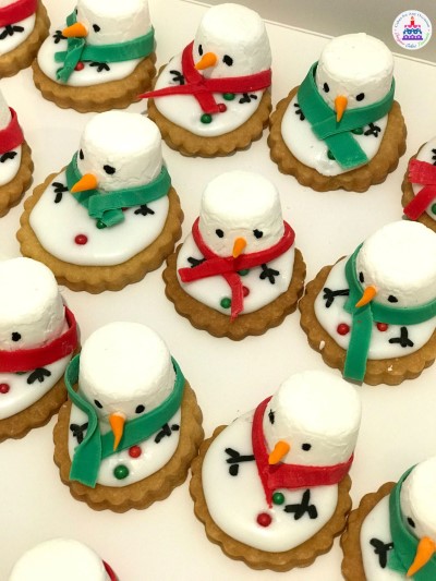 Snowman Cupcakes.jpg